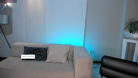 Snapshot of mariaherrera_ chatting on April 29, 2026, 8:04 pm MARIA HERRERA online show from April 29, 2026, 8:04 pm