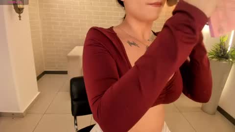 Snapshot of mariaherrera_ chatting on July 6, 2026, 12:07 am MARIA HERRERA online show from July 6, 2026, 12:07 am