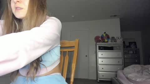 Pinkkitty online show from March 4, 2025, 2:38 am