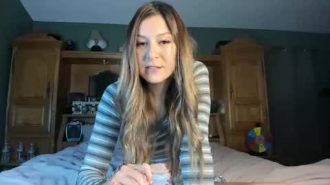 Snapshot of mariahpinkkitty chatting on May 28, 2026, 3:26 am Pinkkitty online show from May 28, 2026, 3:26 am