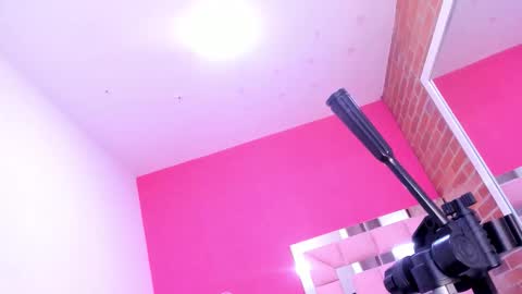 Snapshot of mariam_hott69 chatting on December 4, 2025, 2:48 pm Mariam online show from December 4, 2025, 2:48 pm