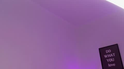 Snapshot of mariam_scott18 chatting on December 29, 2024, 12:41 am Mariam online show from December 29, 2024, 12:41 am