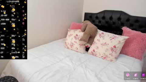   Mariam Castiblanco online show from October 2, 2025, 12:06 am