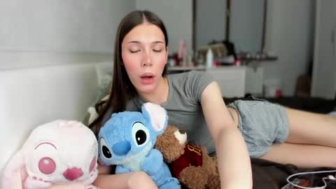 Mariam  online show from April 14, 2026, 12:27 am