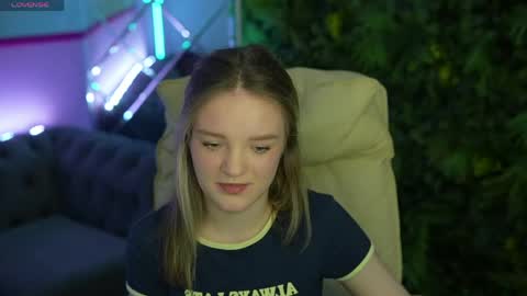 Snapshot of mariamedow chatting on May 14, 2026, 6:47 pm Maria online show from May 14, 2026, 6:47 pm