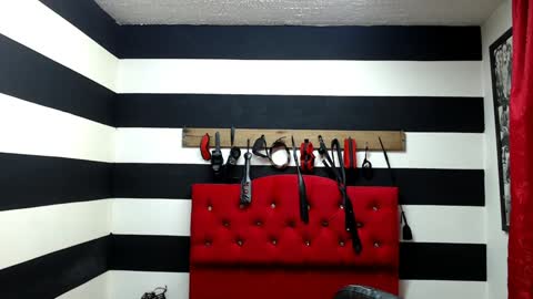 Snapshot of marian_ran_ chatting on February 1, 2025, 9:43 am Marian online show from February 1, 2025, 9:43 am