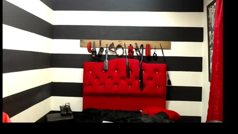 Snapshot of marian_ran_ chatting on February 7, 2025, 8:01 am Marian online show from February 7, 2025, 8:01 am