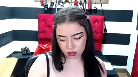 Snapshot of marian_ran_ chatting on February 8, 2025, 6:43 am Marian online show from February 8, 2025, 6:43 am