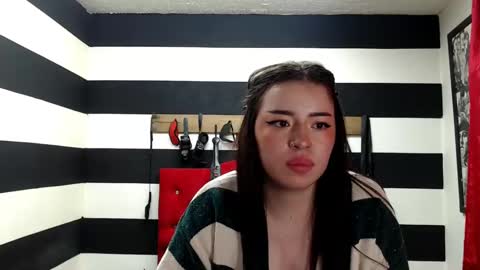 Snapshot of marian_ran_ chatting on February 18, 2025, 10:05 am Marian online show from February 18, 2025, 10:05 am