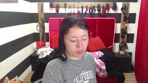 Snapshot of marian_ran_ chatting on September 17, 2025, 2:35 am Marian online show from September 17, 2025, 2:35 am