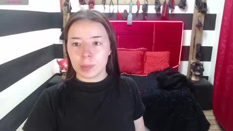 Snapshot of marian_ran_ chatting on October 8, 2025, 2:31 am Marian online show from October 8, 2025, 2:31 am