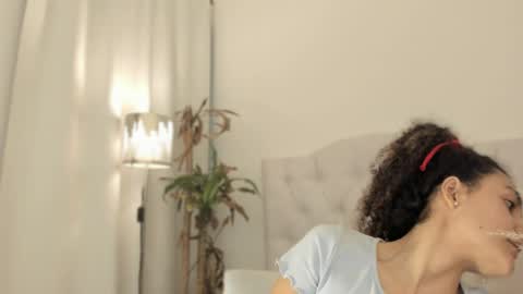 Snapshot of marian_skinny chatting on June 3, 2026, 3:53 am Marian online show from June 3, 2026, 3:53 am