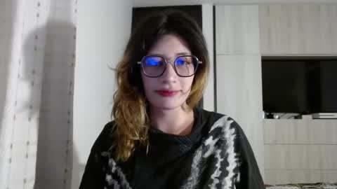 Snapshot of mariana124_ chatting on December 30, 2024, 7:42 pm Mariana online show from December 30, 2024, 7:42 pm