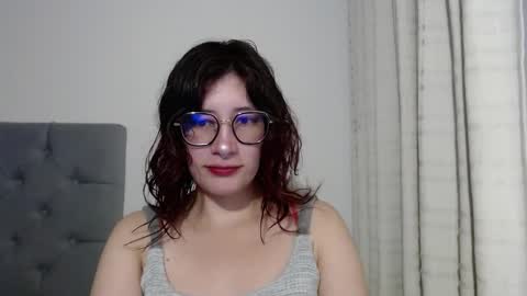 Snapshot of mariana124_ chatting on January 4, 2025, 7:02 pm Mariana online show from January 4, 2025, 7:02 pm