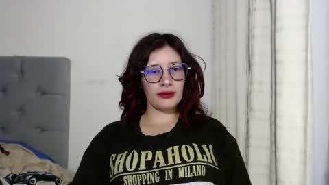 Snapshot of mariana124_ chatting on January 7, 2025, 6:24 pm Mariana online show from January 7, 2025, 6:24 pm