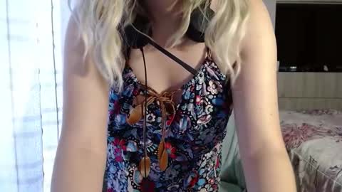 Snapshot of mariana124_ chatting on September 27, 2025, 9:53 pm Mariana online show from September 27, 2025, 9:53 pm