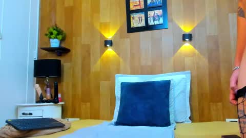 Snapshot of mariana_aangel chatting on February 19, 2025, 7:05 pm Mariana Angel online show from February 19, 2025, 7:05 pm