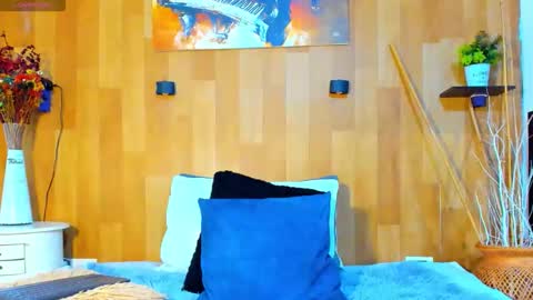 Mariana Angel online show from May 16, 2026, 11:42 am
