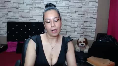 mariana_night online show from December 15, 2025, 4:28 am