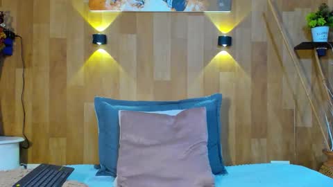 Mariana Angel online show from April 4, 2026, 10:57 am