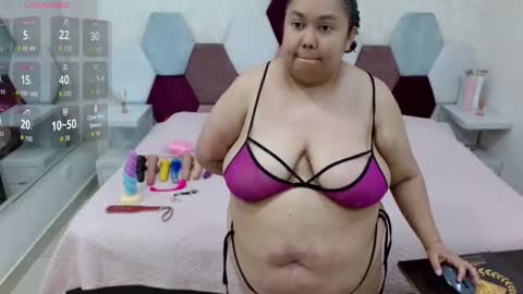 Snapshot of marianabbw_ chatting on April 30, 2026, 4:13 pm mariana online show from April 30, 2026, 4:13 pm