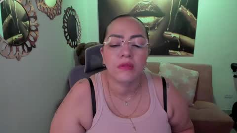 Snapshot of marianalopez81 chatting on May 12, 2026, 12:41 am Mariana Lopez online show from May 12, 2026, 12:41 am
