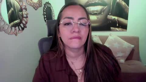 Snapshot of marianalopez81 chatting on May 15, 2026, 11:34 pm Mariana Lopez online show from May 15, 2026, 11:34 pm