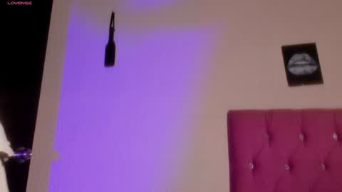 Snapshot of marianawlls chatting on January 3, 2025, 7:29 pm mariana williams online show from January 3, 2025, 7:29 pm