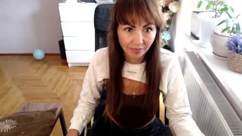 marianika online show from October 6, 2025, 10:12 am