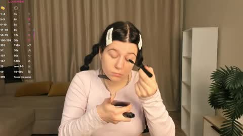 Snapshot of marianmollberg chatting on May 25, 2026, 6:14 pm Marian online show from May 25, 2026, 6:14 pm