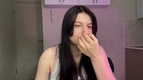 Snapshot of marianmollberg chatting on July 24, 2026, 1:09 pm Marian online show from July 24, 2026, 1:09 pm