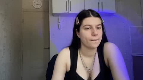Snapshot of marianmollberg chatting on July 27, 2026, 1:18 pm Marian online show from July 27, 2026, 1:18 pm