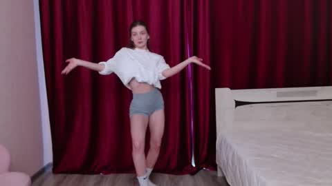 marianna_meow246 online show from February 26, 2026, 12:37 pm