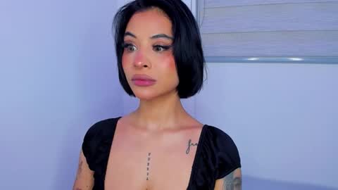 M A R I A N E online show from February 3, 2026, 6:22 am