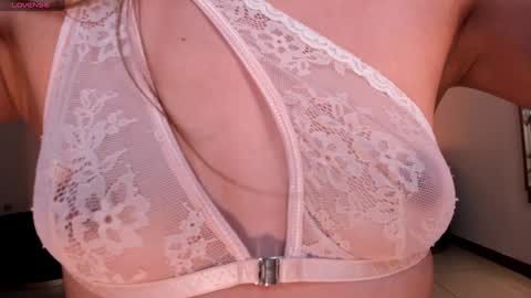 Marianne  online show from December 4, 2024, 12:41 am