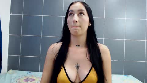 Mariangel online show from October 16, 2025, 8:10 pm