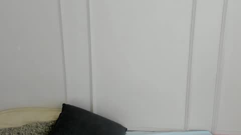 Maria Pettit online show from April 7, 2026, 12:27 pm