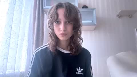 Snapshot of mariascannell chatting on July 12, 2026, 8:16 am Jenny online show from July 12, 2026, 8:16 am