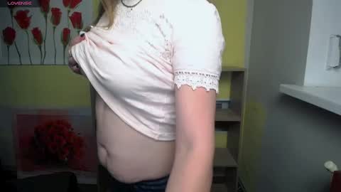 Mariia online show from December 14, 2024, 1:27 pm