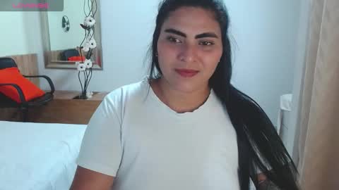 mariavex online show from December 3, 2025, 1:35 am