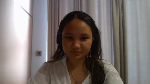 Vivi online show from July 23, 2026, 2:20 am
