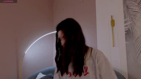 Marie LEAVE YOUR  WITH ME online show from May 17, 2026, 5:16 am