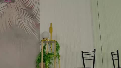 Marie LEAVE YOUR  WITH ME online show from June 19, 2026, 5:23 am