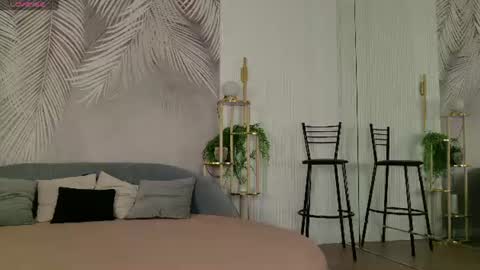 Marie LEAVE YOUR  WITH ME online show from June 29, 2026, 5:03 am