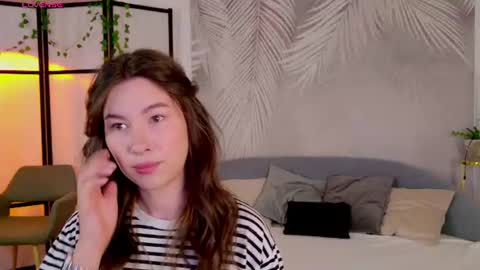 Marie LEAVE YOUR  WITH ME online show from July 18, 2026, 5:11 am