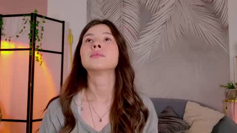 Marie LEAVE YOUR  WITH ME online show from July 22, 2026, 5:10 am