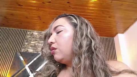 marie_hss online show from February 19, 2026, 8:27 pm