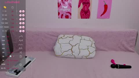 Snapshot of marie_reyess chatting on June 5, 2026, 6:42 am Marie 3 online show from June 5, 2026, 6:42 am