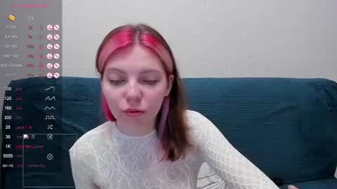 Snapshot of marie_reyess chatting on June 10, 2026, 2:56 am Marie 3 online show from June 10, 2026, 2:56 am