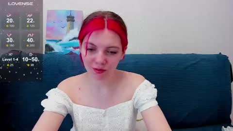 Snapshot of marie_reyess chatting on June 18, 2026, 8:14 am Marie 3 online show from June 18, 2026, 8:14 am